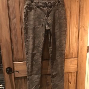 Maurice’s Camo Jegging
